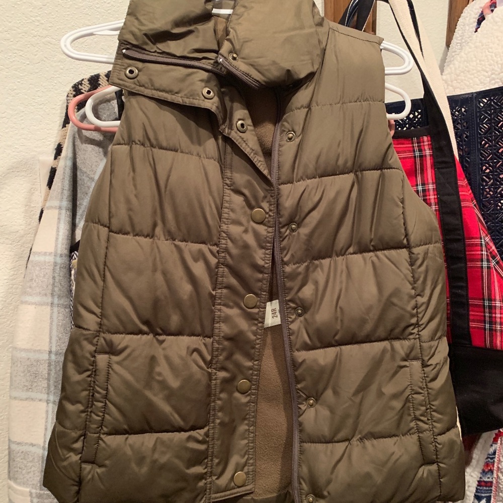 Vest - Picture 1 of 1